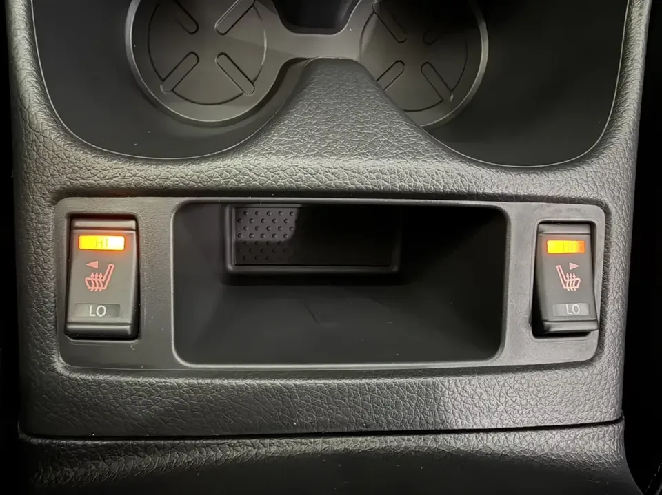 Nissan X-Trail Qijun 2023 Classic Edition 2.0L 2WD Smart Comfort Edition 2023 — thumbnail 4