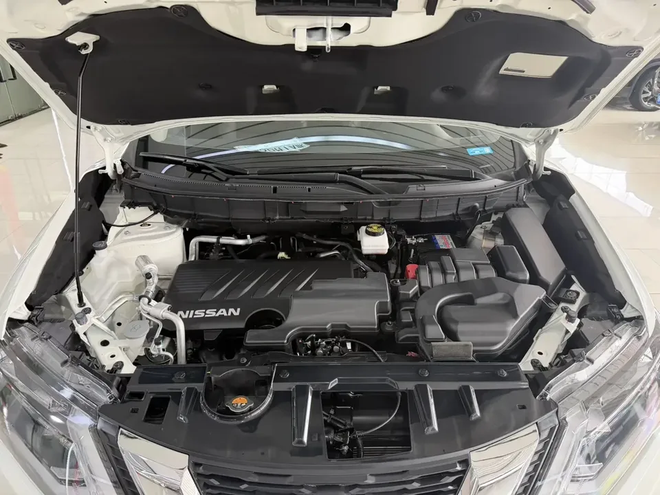 Nissan X-Trail Qijun 2023 Classic Edition 2.0L 2WD Smart Comfort Edition 2023 — thumbnail 5