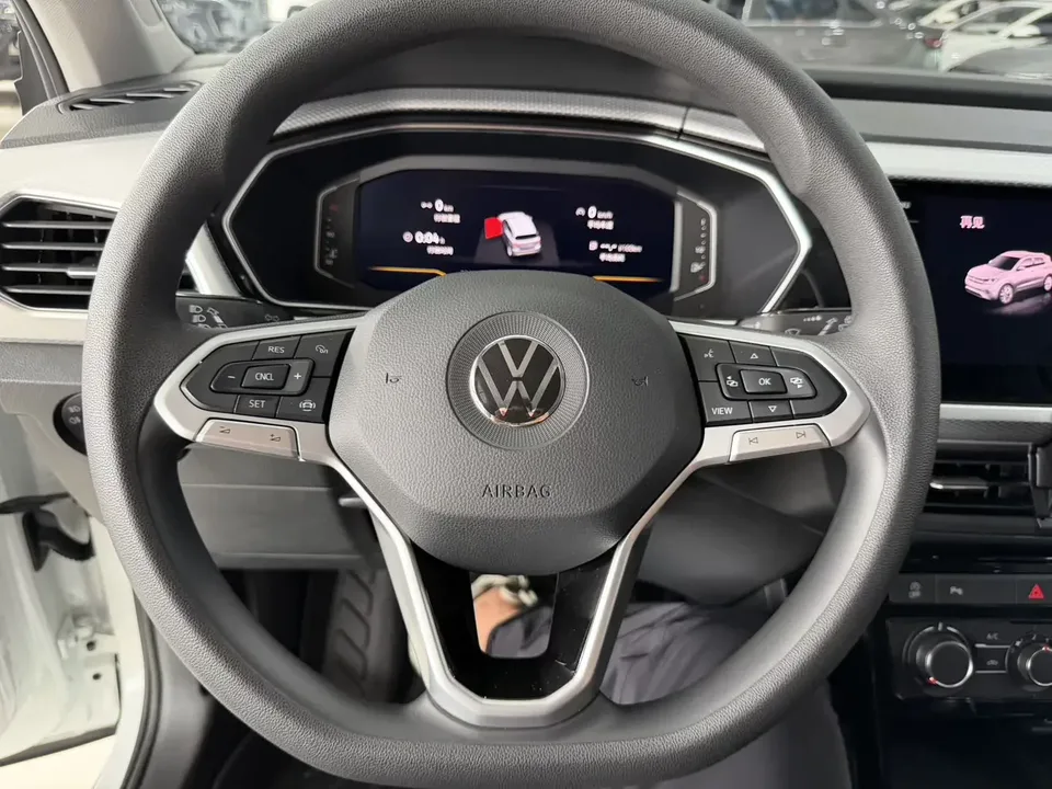 Volkswagen Explore the shadows Explore the shadows 2021 1.5L Automatic Joy-Link Edition 2023 — миниатюра 4