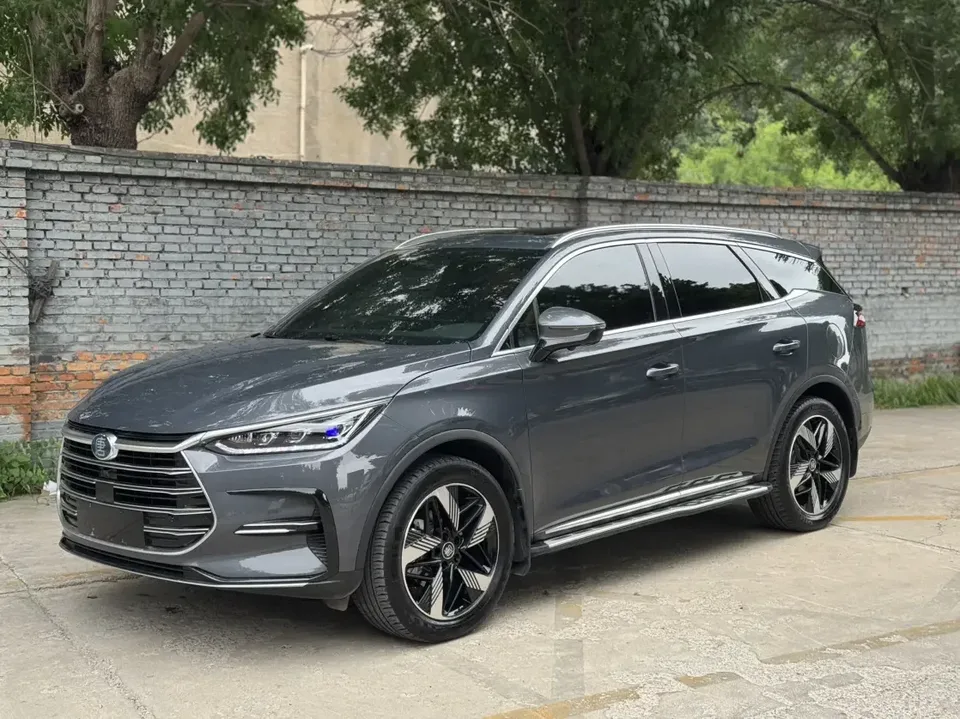 BYD Tang DM Tang DM 2023 DM-i Champion Edition 112KM Premium 2023 — photo 1, buy with delivery to Moscow