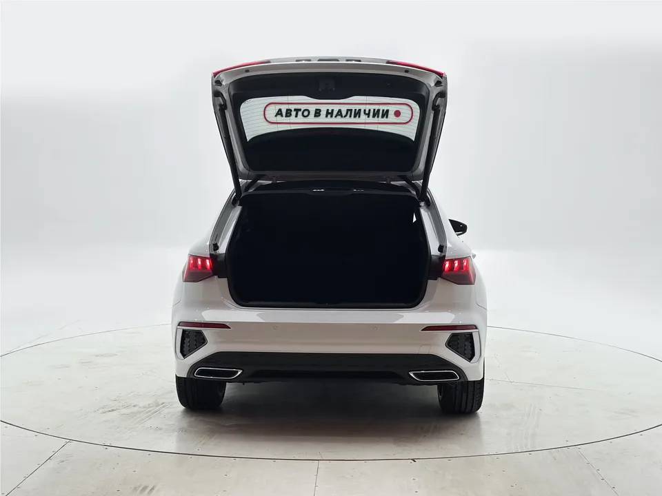 Audi A3 Audi A3 2022 Sportback 35 TFSI Stylish and sporty 2022 — thumbnail 3