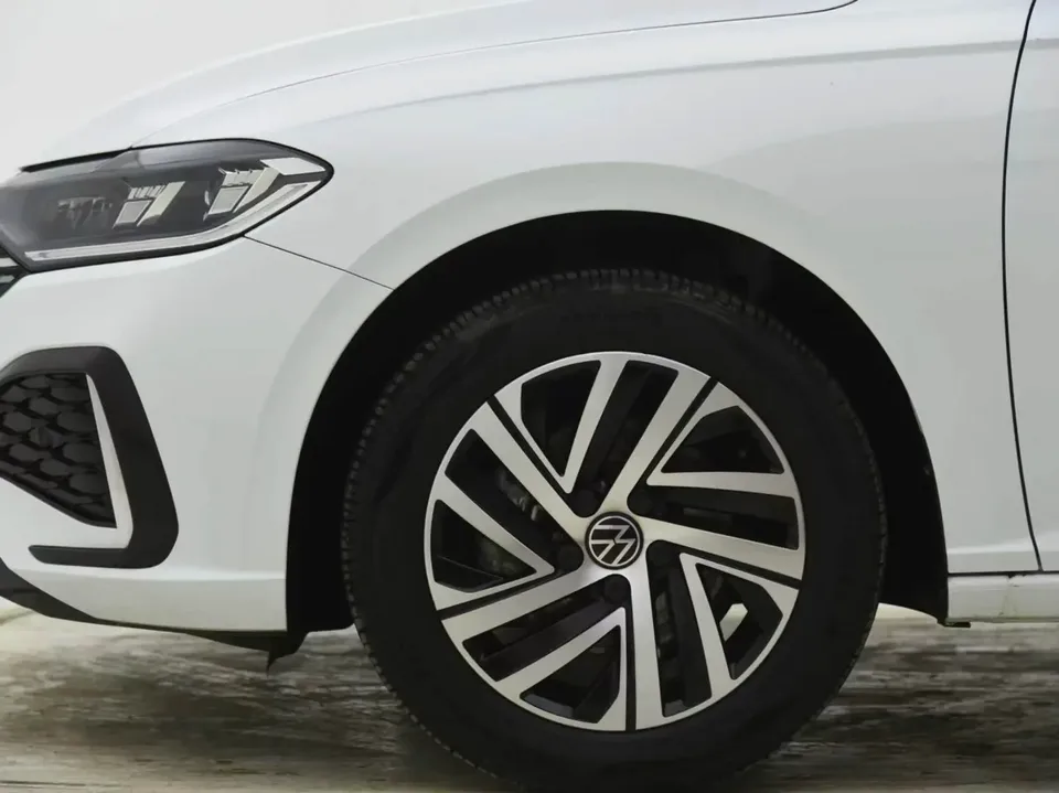 Volkswagen Lavida Lavida 2024 300TSI DSG Starry Sky Leading Edition 2024 — thumbnail 3