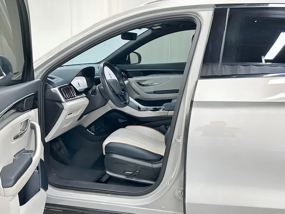 BYD Song PLUS DM Song PLUS DM 2024 DM-i Honor Edition 71KM Luxury 2024 — thumbnail 5