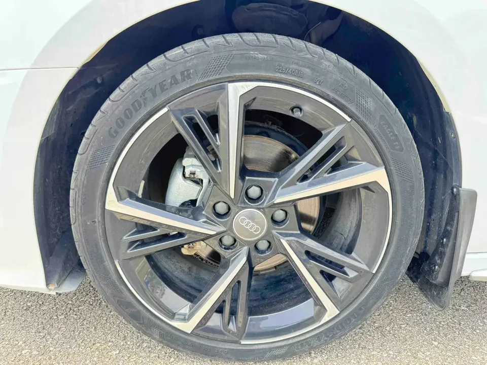 Audi A3 Audi A3 2022 Sportback 35 TFSI Luxury Sports 2022 — thumbnail 3