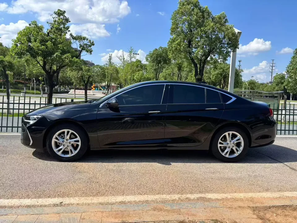 Buick Majesty Majesty 2024 25T Super Edition 2023 — thumbnail 3