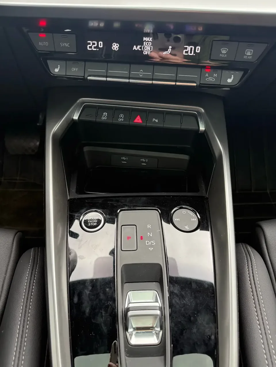 Audi A3 Audi A3 2022 Sportback 35 TFSI Stylish and sporty 2022 — миниатюра 4