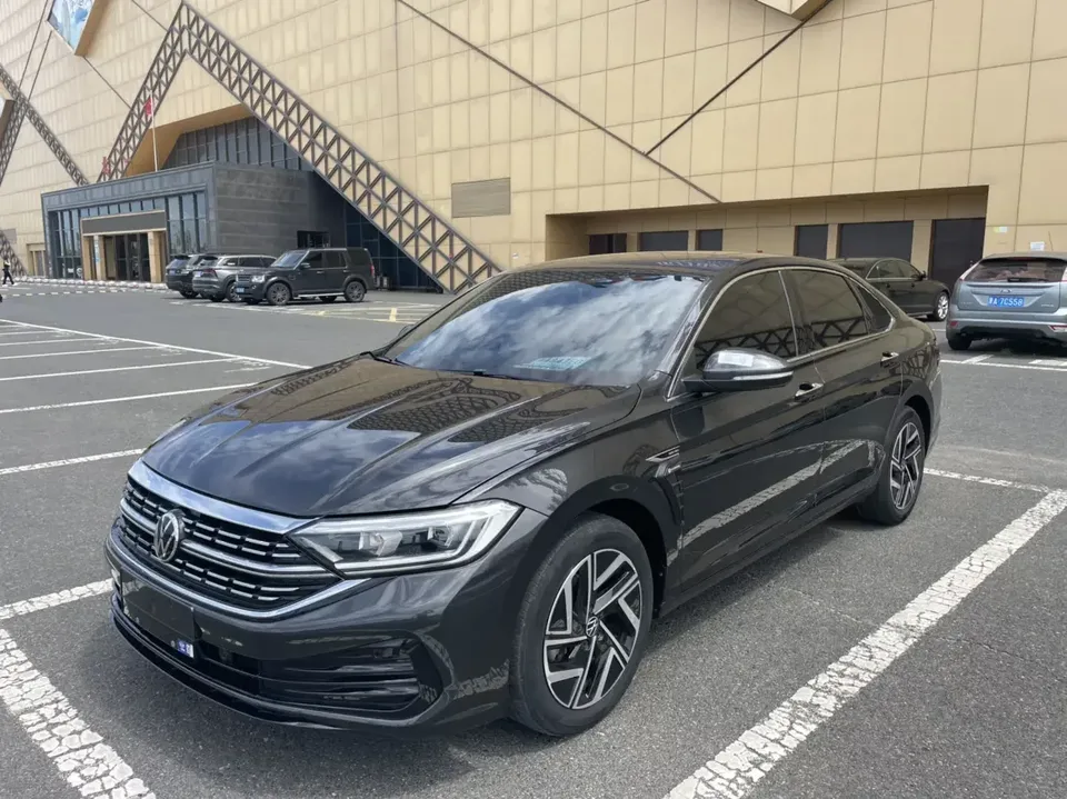 Volkswagen Sagitar Sagitar 2023 280TSI DSG Transcendence Lite 2023 — photo 1, buy with delivery to Moscow