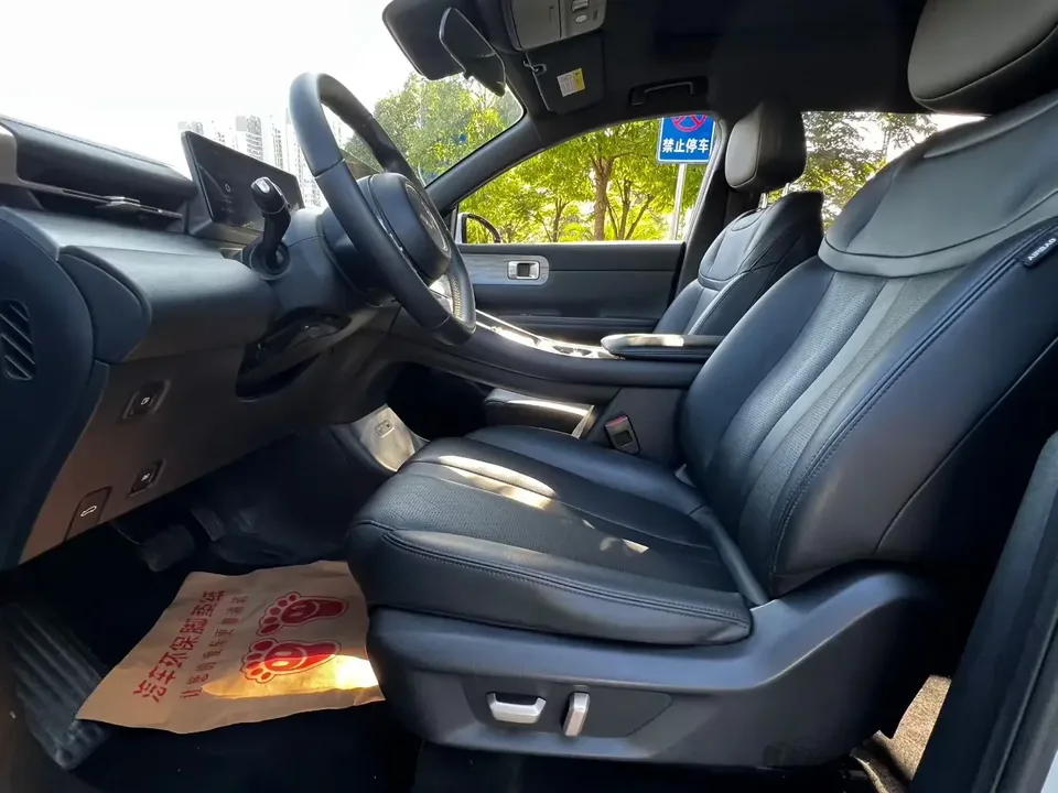 Wuling Starlight S PHEV Wuling Starlight S PHEV 2024 130km Flagship 2024 — thumbnail 5