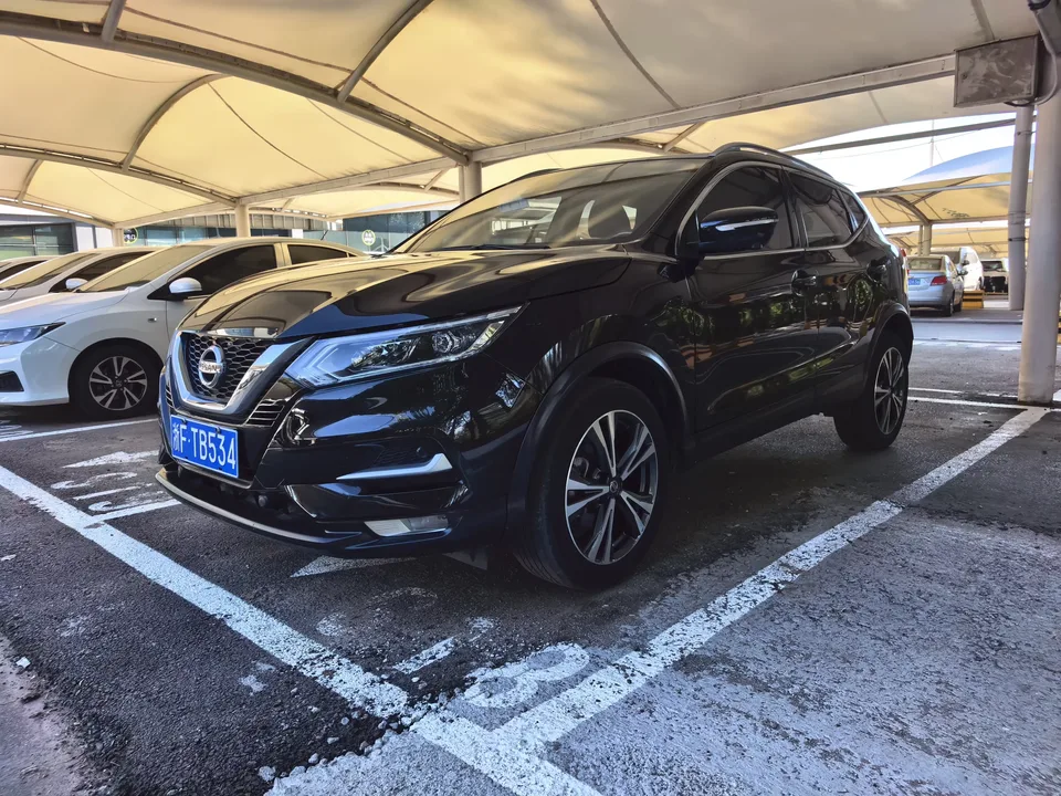 Nissan Qashqai Qashqai 2022 2.0L XV Prem.Pro Luxury Edition Pilot Edition 2022 — photo 1, buy with delivery to Moscow