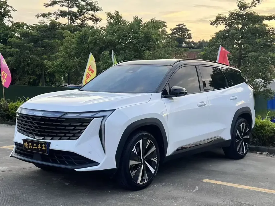 Geely Atlas L Boyue L 2024 1.5TD DCT Premium Edition 2023 — photo 1, buy with delivery to Moscow