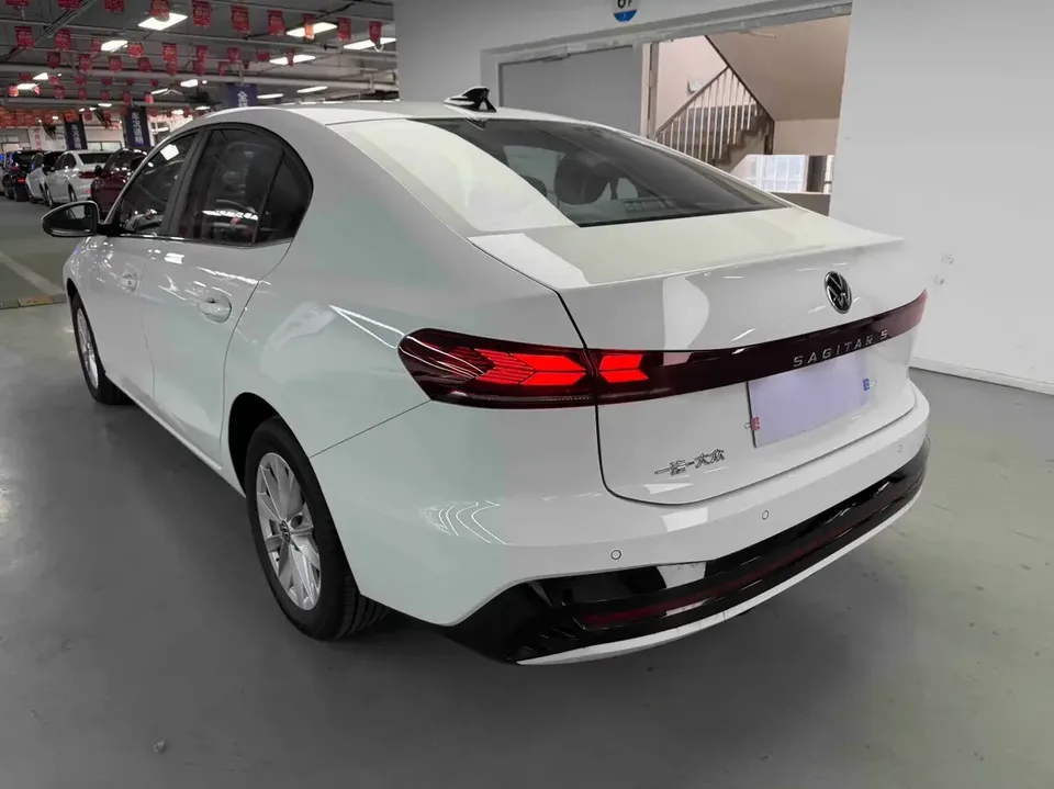 Volkswagen Sagitar Sagitar 2026 S 1.5L Automatic Elite Edition 2026 — thumbnail 4