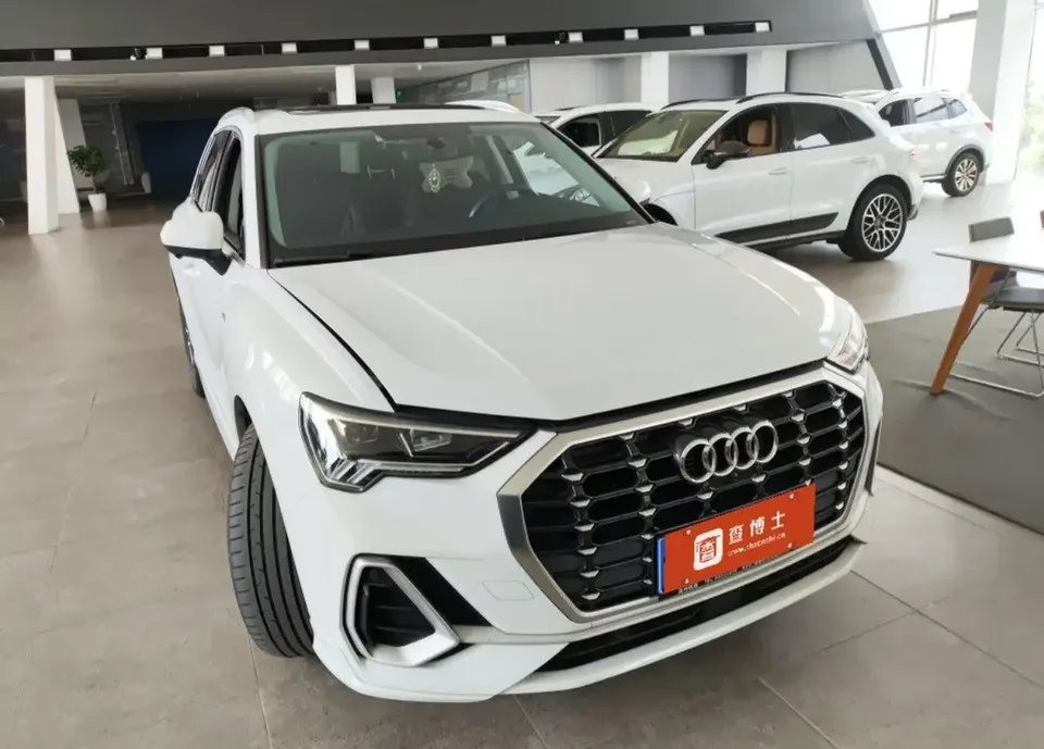 Audi Q3 Audi Q3 2022 35 TFSI Progressive Dynamic 2022 — photo 1, buy with delivery to Moscow