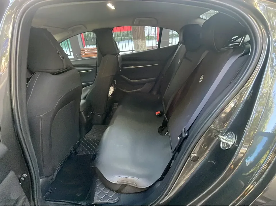 Mazda Axela Mazda3 Angkesela 2023 2.0L Automatic Quality Edition 2024 — thumbnail 3