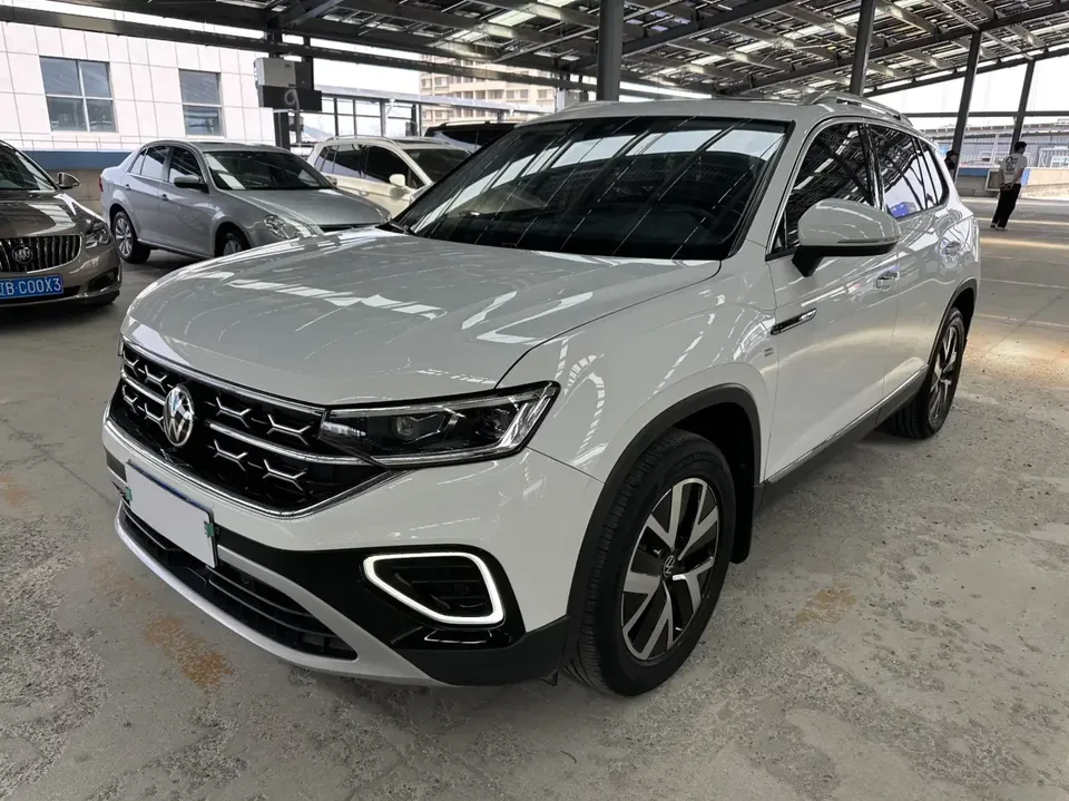 Volkswagen Tayron Tanyue 2023 280TSI 2WD Luxury Plus Advanced Edition 2022 — фото 1, купить с доставкой в Москву