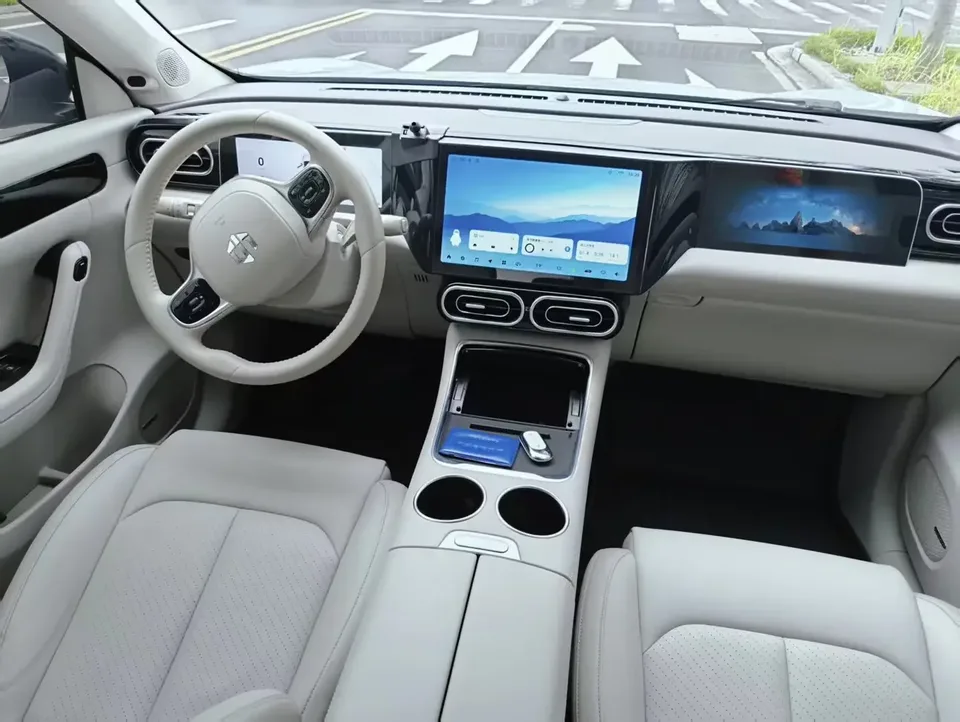 Leapmotor Zero running C11 Zero running C11 2023 500 Comfort Edition 2023 — миниатюра 3