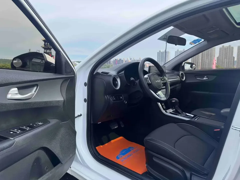 Kia K3 Kia K3 2021 Modified 1.5L CVT Fashion Edition 2022 — thumbnail 5
