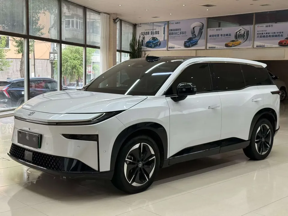 Toyota Bozhi 3X Bozhi 3X 2025 520 Pro+ LiDAR Edition 2025 — photo 1, buy with delivery to Moscow
