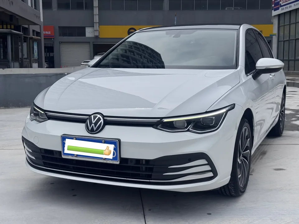 Volkswagen Golf golf 2021 280TSI DSG Pro 2022 — photo 1, buy with delivery to Moscow
