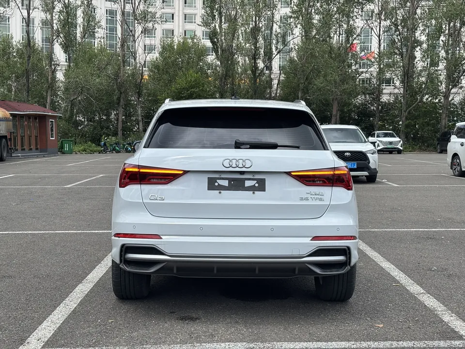 Audi Q3 Audi Q3 2022 35 TFSI Progressive Dynamic 2022 — миниатюра 2