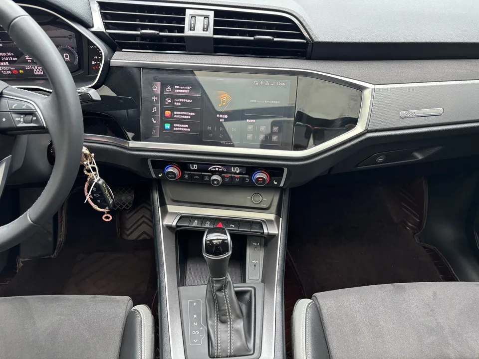 Audi Q3 Audi Q3 2022 35 TFSI Progressive Dynamic 2022 — миниатюра 3
