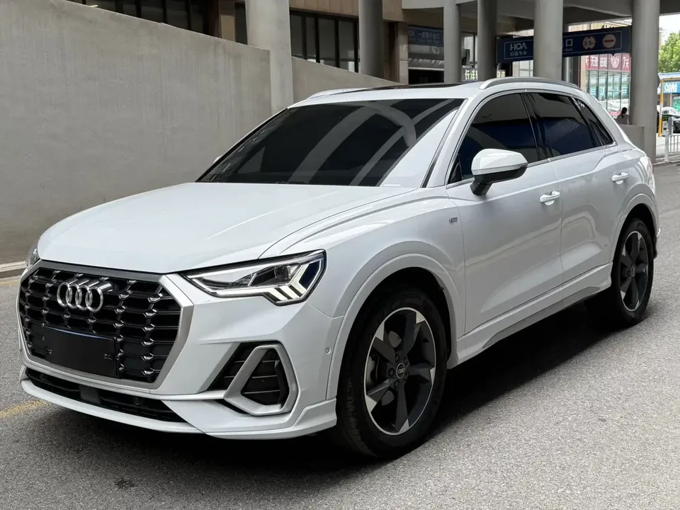 Audi Q3 Audi Q3 2023 35 TFSI Stylish Dynamic 2023 — photo 1, buy with delivery to Moscow
