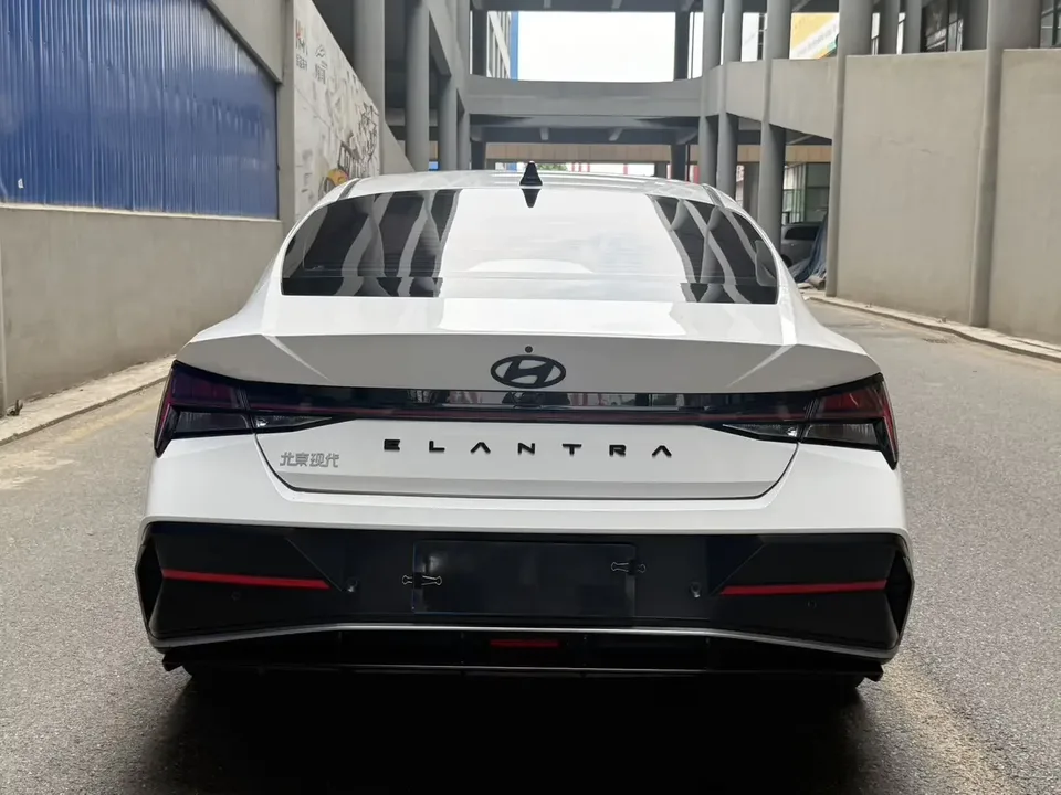 Hyundai Elantra Elantra 2023 1.5L CVT LUX Premium Edition 2023 — thumbnail 2