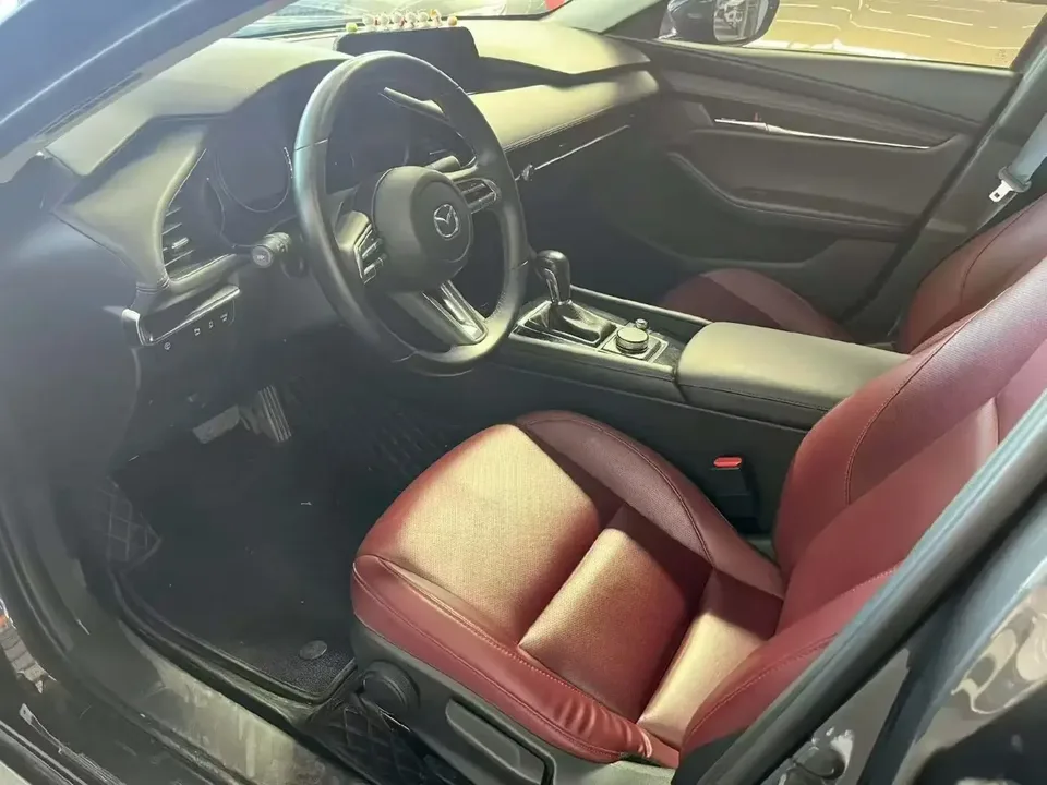 Mazda Axela Mazda3 Angkesela 2023 2.0L Automatic Premium Edition 2023 — thumbnail 5