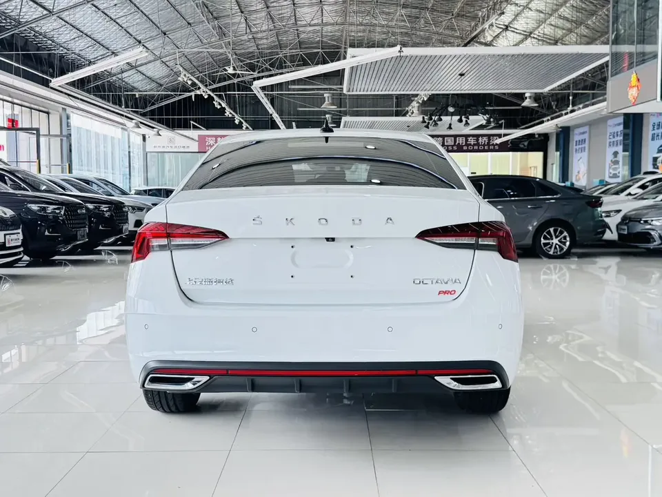 Skoda Octavia Octavia 2023 Modified PRO TSI280 DSG Premium Edition 2023 — thumbnail 2