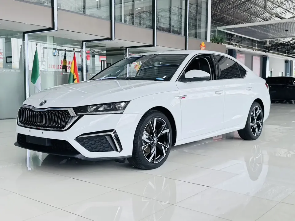 Skoda Octavia Octavia 2023 Modified PRO TSI280 DSG Premium Edition 2023 — photo 1, buy with delivery to Moscow