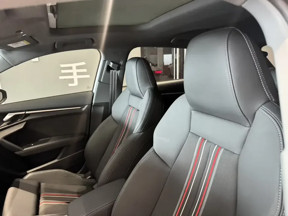 Audi A3 Audi A3 2022 Sportback 35 TFSI Stylish and sporty 2022 — thumbnail 4