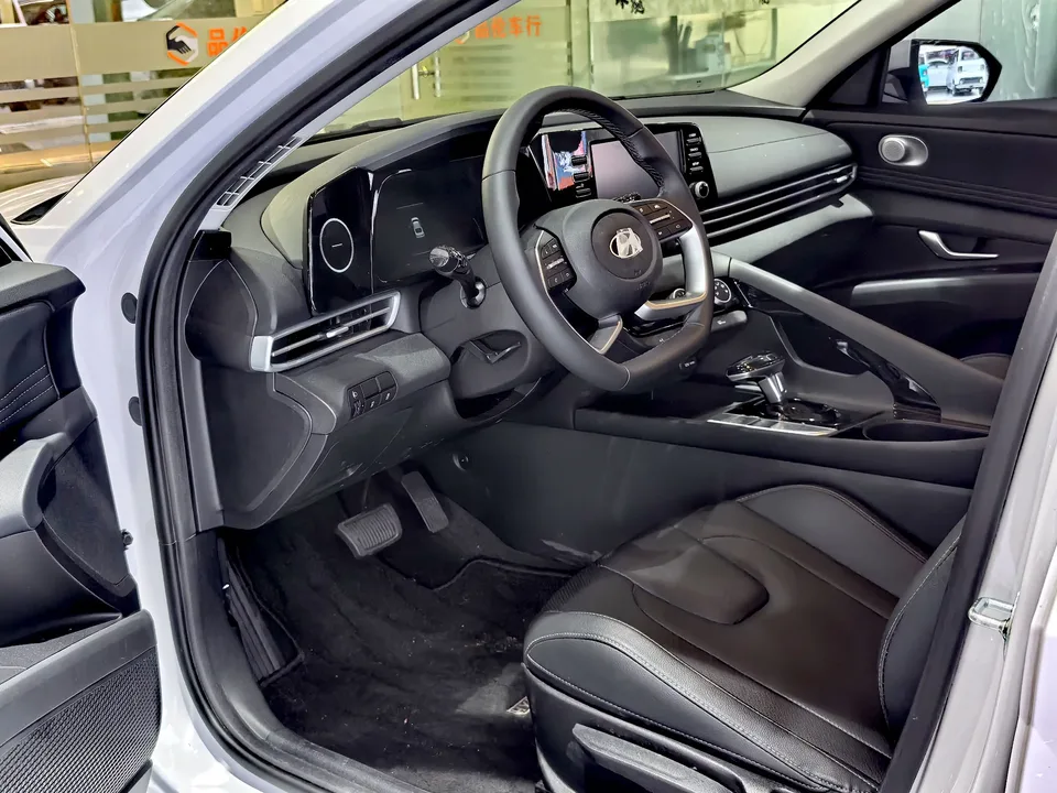 Hyundai Elantra Elantra 2023 1.5L CVT GLX Elite Edition 2024 — thumbnail 4