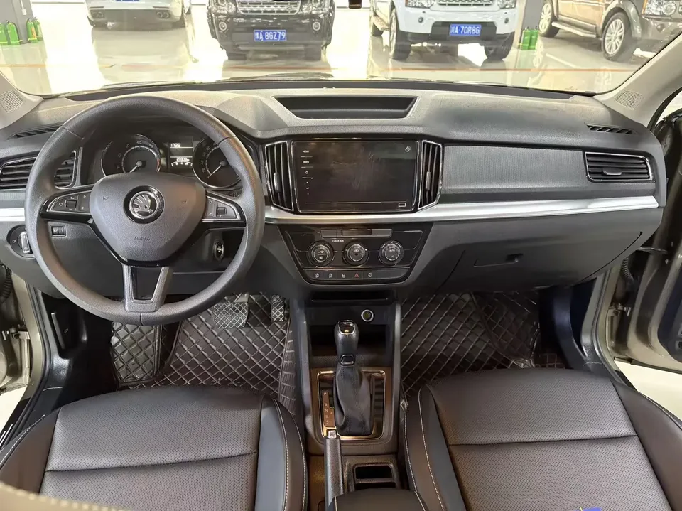 Skoda Comek Comek 2022 1.5L Automatic Comfort Edition 2023 — thumbnail 3