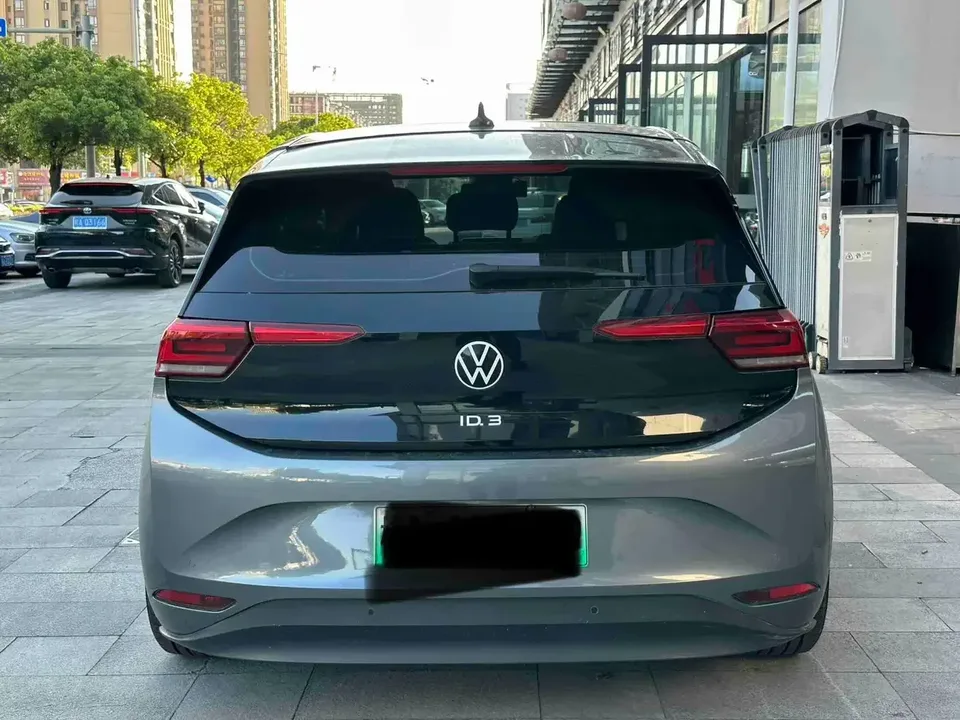 Volkswagen ID.3 Volkswagen ID.3 2024 Outstanding Edition 2024 — thumbnail 2