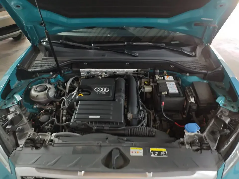 Audi Q2L Audi Q2L 2022 35 TFSI Stylish Dynamic 2022 — миниатюра 2