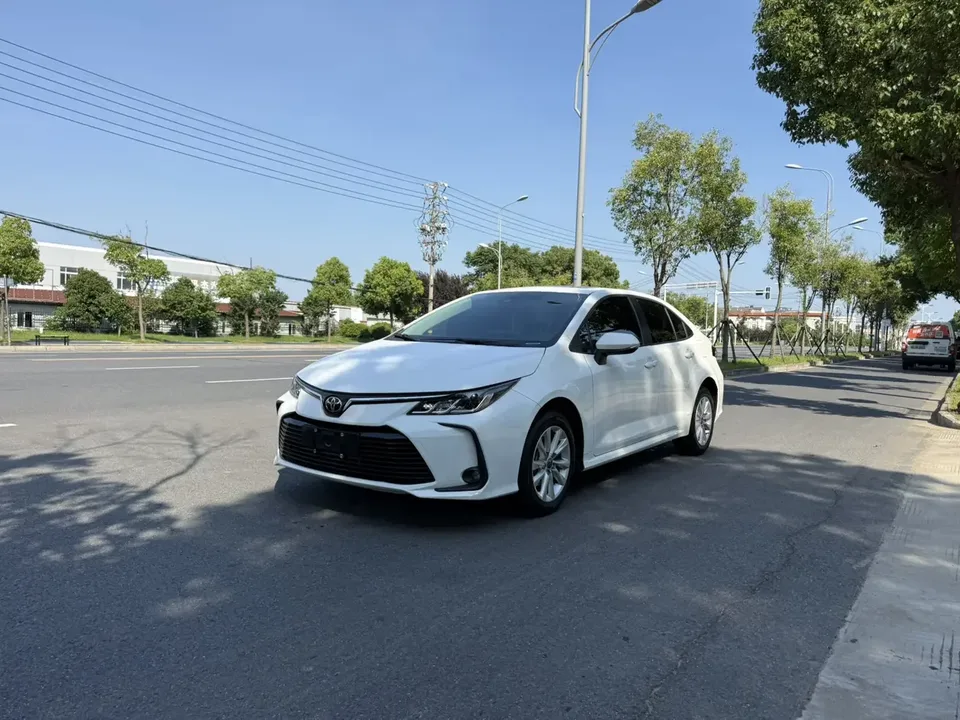 Toyota Corolla Corolla 2023 1.2T S-CVT Pioneer Edition 2024 — photo 1, buy with delivery to Moscow