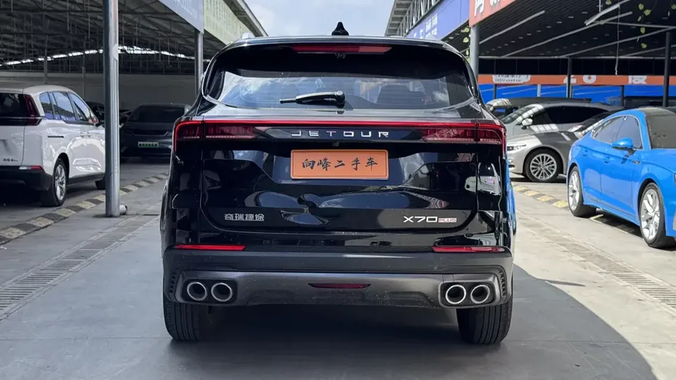 Jetour Jietu X70 PLUS Jietu X70 PLUS 2024 Champion Edition 1.5T DCT Champion MAX 7 Seaters 2024 — thumbnail 2