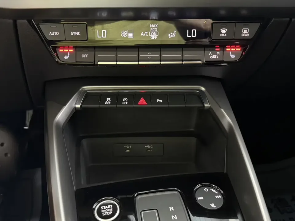 Audi A3 Audi A3 2022 A3L Limousine 35 TFSI Stylish Sports 2022 — thumbnail 3