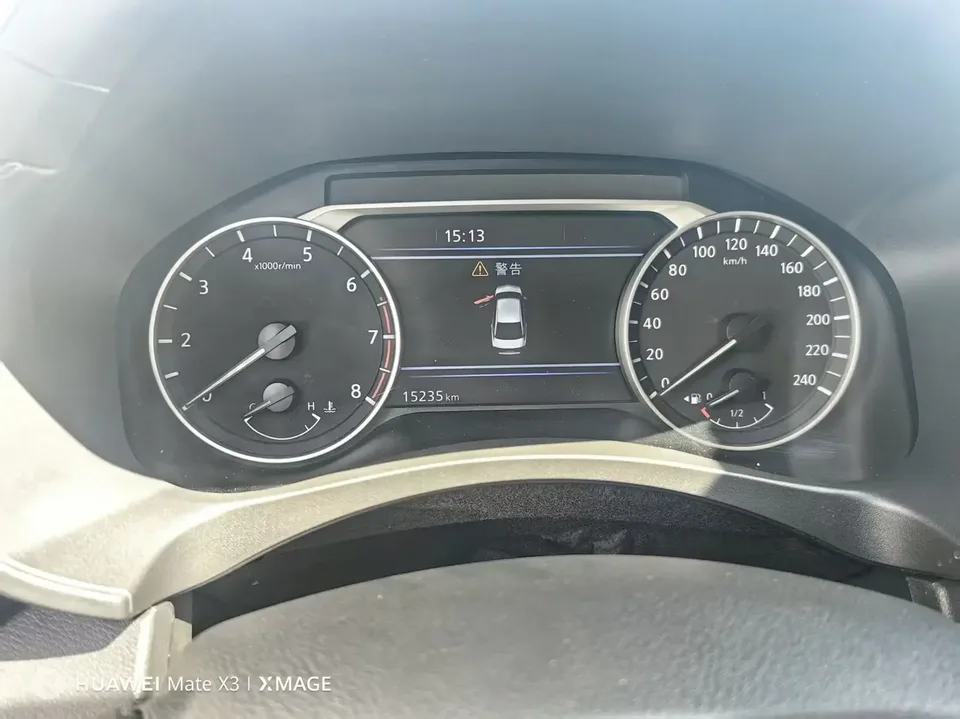 Nissan Altima Sound of nature 2024 2.0L SV Black Gold Edition 2024 — thumbnail 5