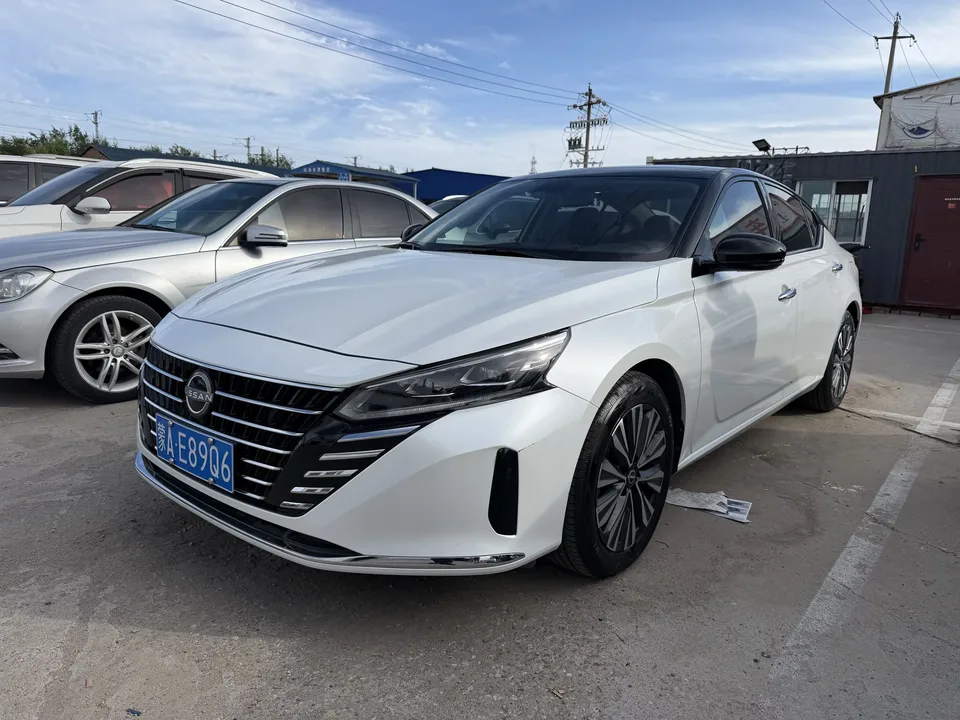 Nissan Altima Sound of nature 2024 2.0L SV Black Gold Edition 2024 — photo 1, buy with delivery to Moscow