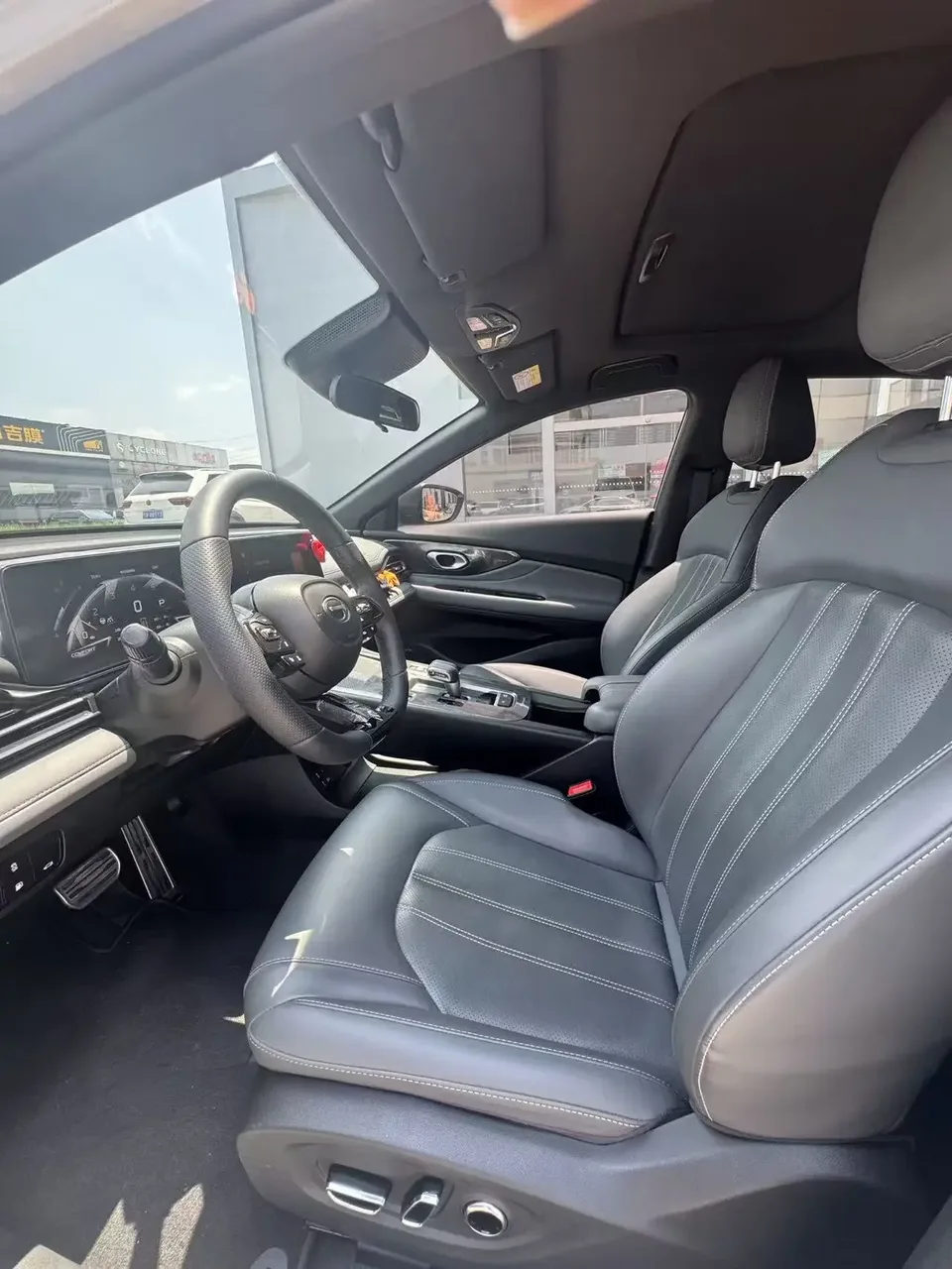 GAC Trumpchi Empow Shadow Leopard 2025 270T DCT R-Style Enjoy Edition 2025 — миниатюра 3