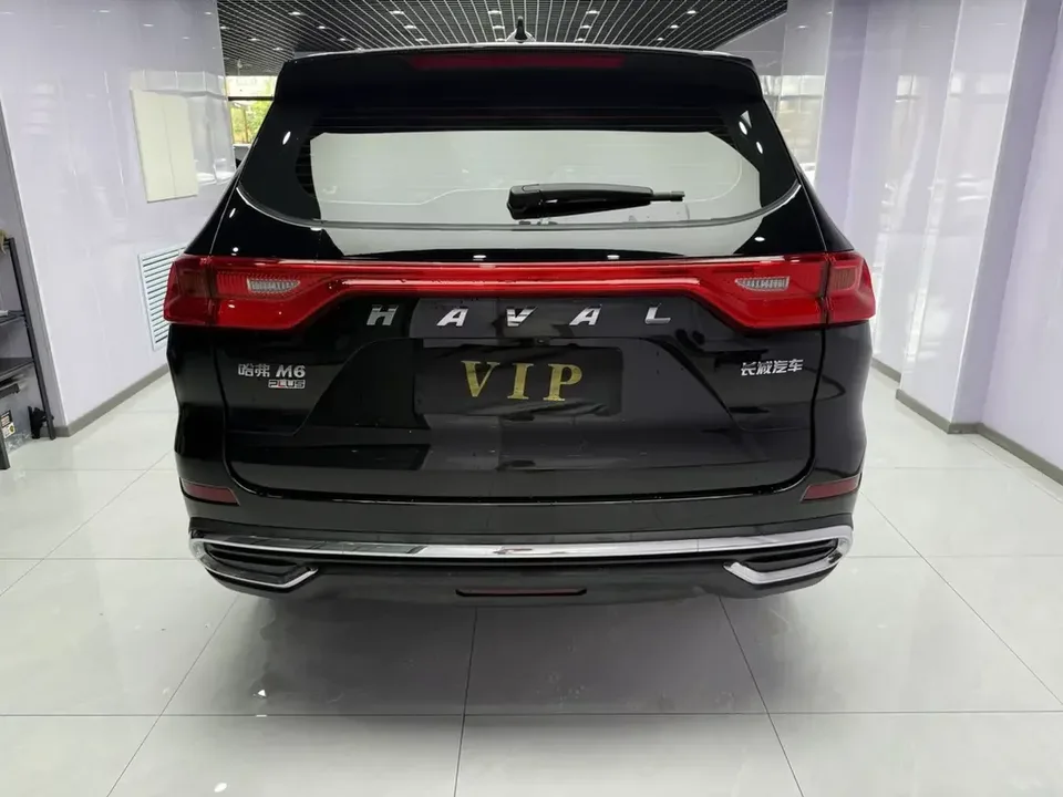 Haval M6 Haval M6 2023 PLUS 1.5T Manual Luxury Smart Connection 2023 — thumbnail 2