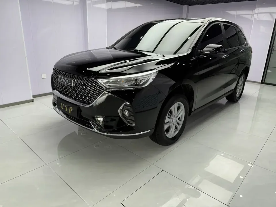 Haval M6 Haval M6 2023 PLUS 1.5T Manual Luxury Smart Connection 2023 — photo 1, buy with delivery to Moscow