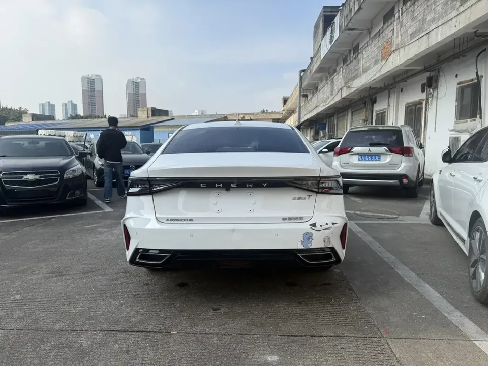 Chery Arrizo 8 Arrizo 8 2022 1.6TGDI DCT Elegant 2023 — thumbnail 2