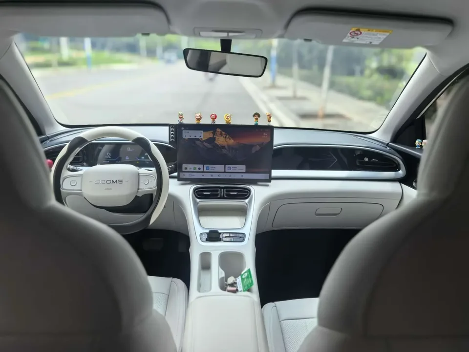 Geely Star Wish Star Wish 2025 UP 410km Explorer Edition 2025 — thumbnail 3