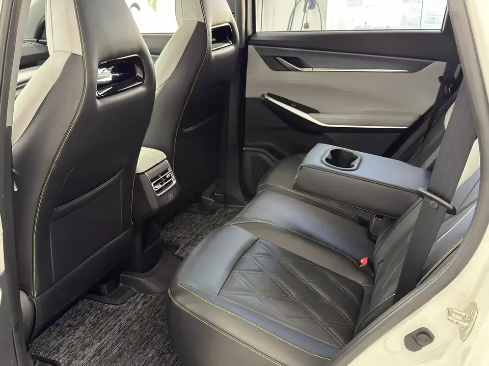 Changan CS75PLUS Changan CS75 PLUS 2023 The third generation 1.5T automatic luxury model 2023 — thumbnail 5