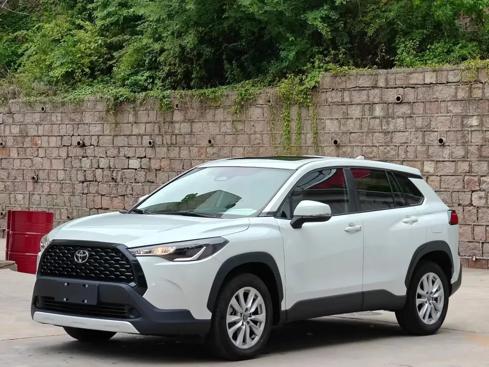 Toyota CorollaCross Corolla Sharp 2024 2.0L CVT Elite Edition 2024 — photo 1, buy with delivery to Moscow