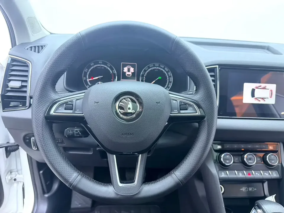 Skoda Karoq Korok 2021 TSI280 Deluxe 2022 — thumbnail 4