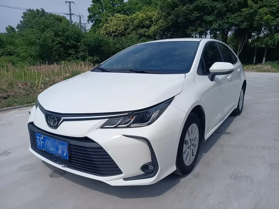 Toyota Corolla Corolla 2023 1.2T S-CVT Pioneer Edition 2023 — photo 1, buy with delivery to Moscow
