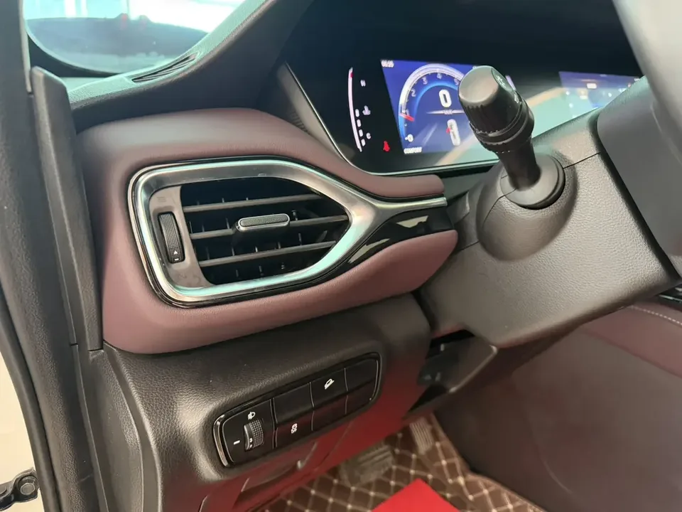 GAC Trumpchi M6 Trumpchi M6 2023 PRO 270T WDCT Deluxe Edition 2024 — миниатюра 4