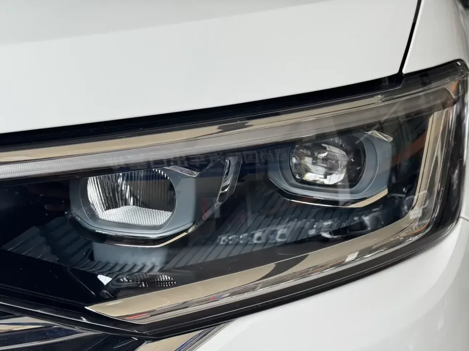 Volkswagen Tayron Tanyue 2023 280TSI 2WD Luxury Plus Advanced Edition 2023 — thumbnail 2